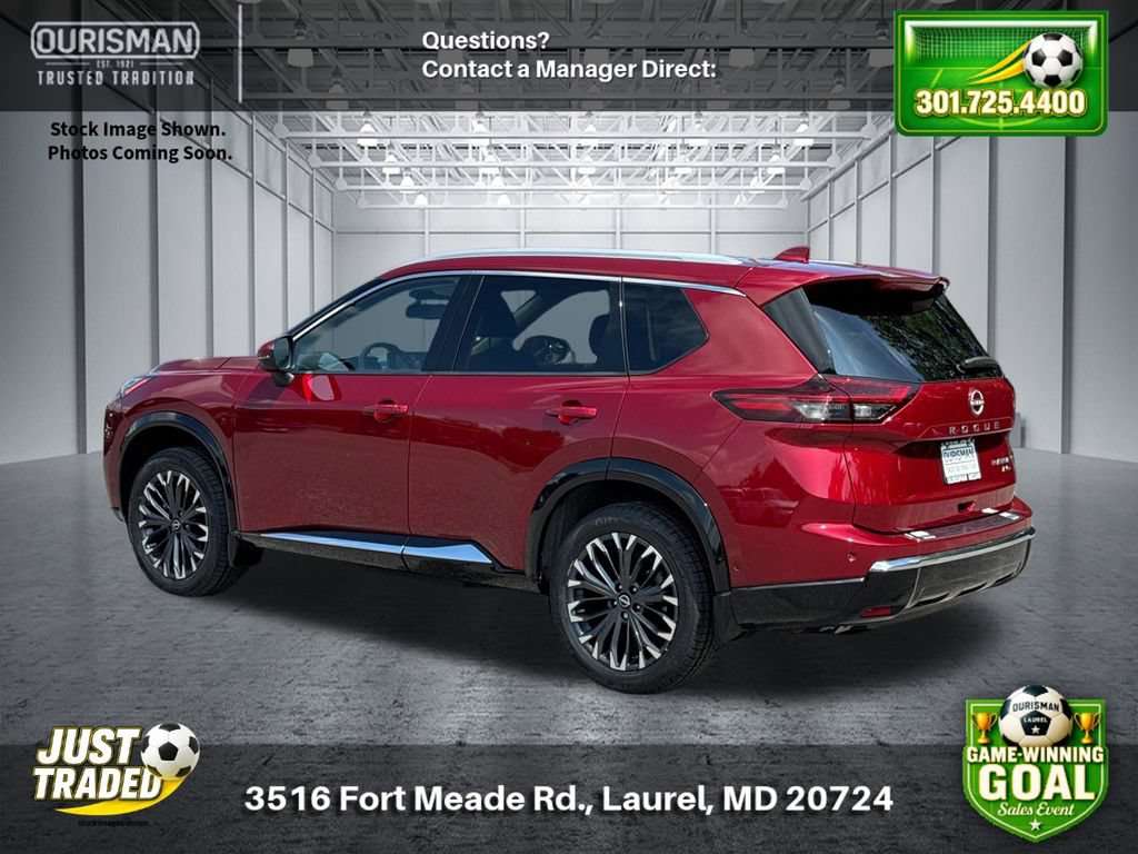 Used 2024 Nissan Rogue Platinum AWD/4WD image 3