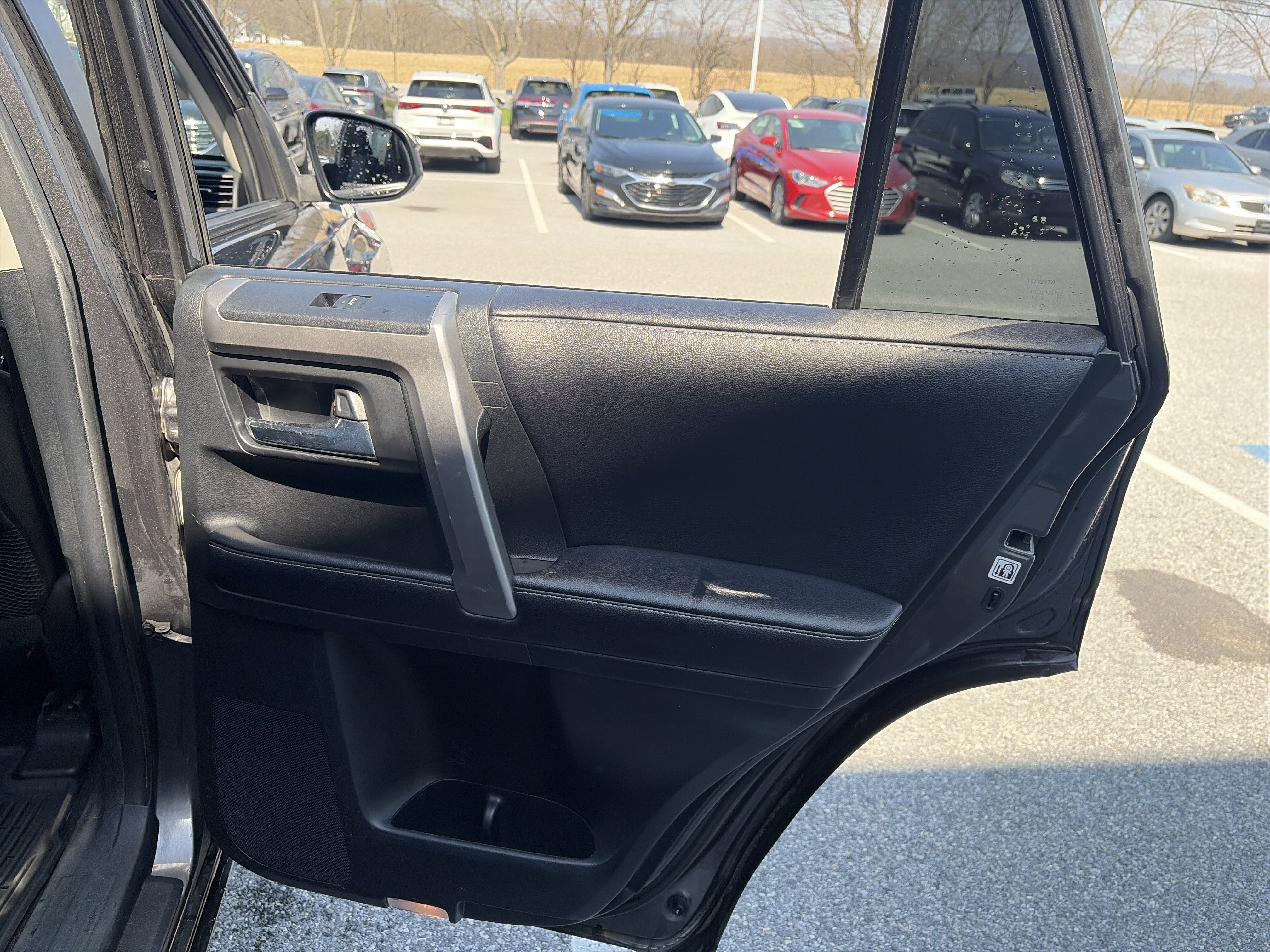 Used 2018 Toyota 4Runner SR5 image 28