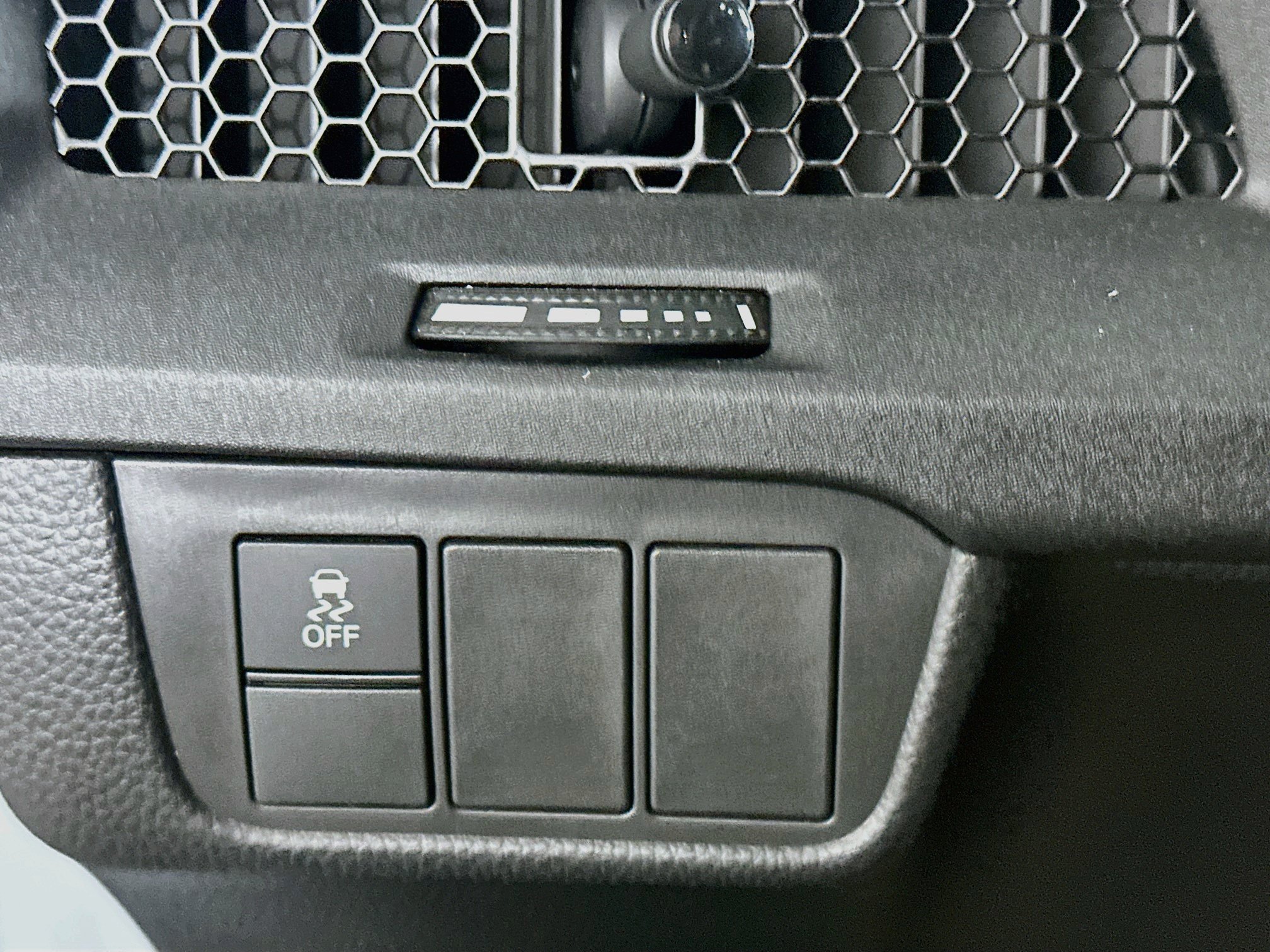 Used 2025 Honda CR-V LX image 17