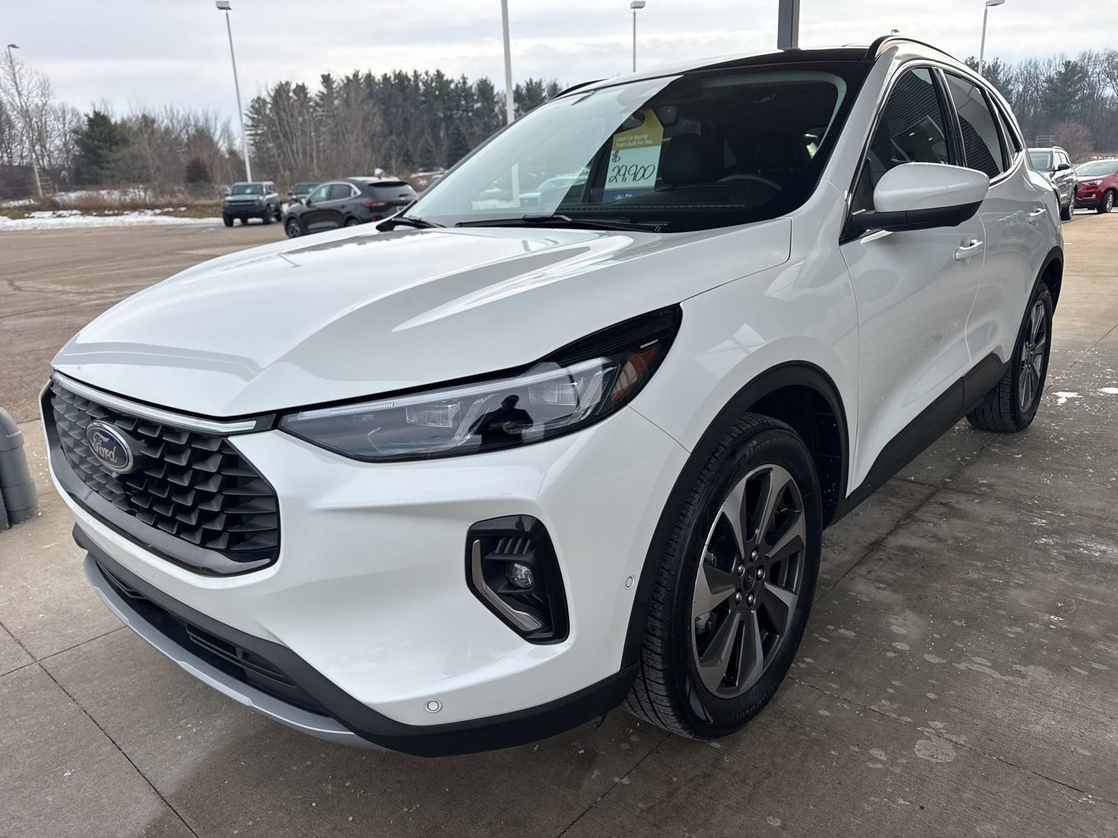 Certified 2024 Ford Escape Platinum w/ Premium Technology Package image 3