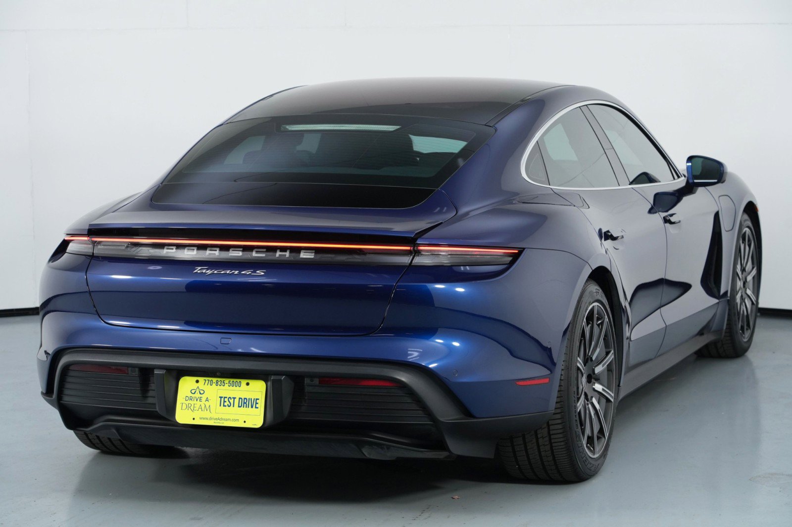 Used 2020 Porsche Taycan 4S w/ Premium Package image 55