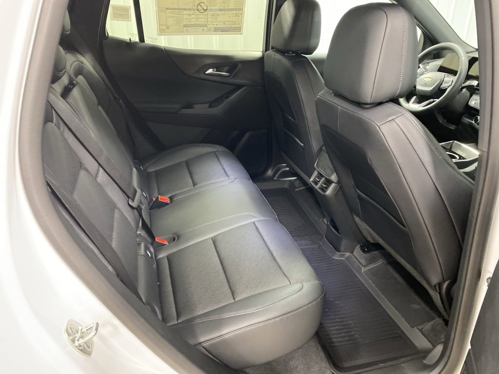 New 2026 Chevrolet Equinox LT w/ Convenience Package II image 18