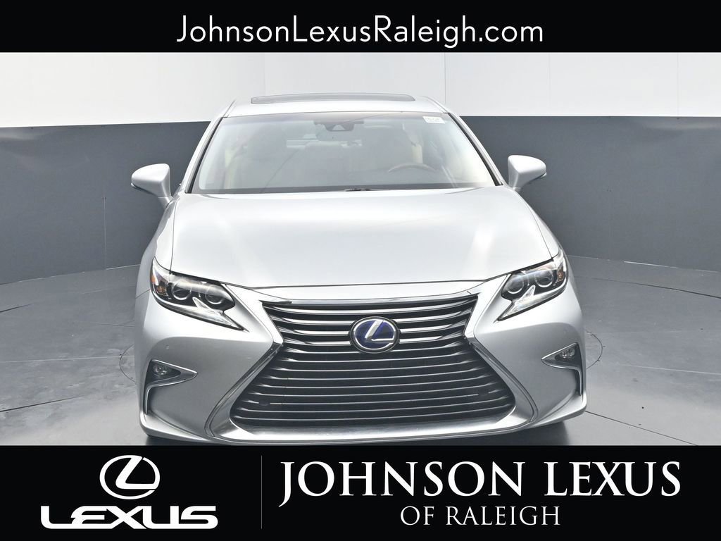 Used 2016 Lexus ES 300h image 4