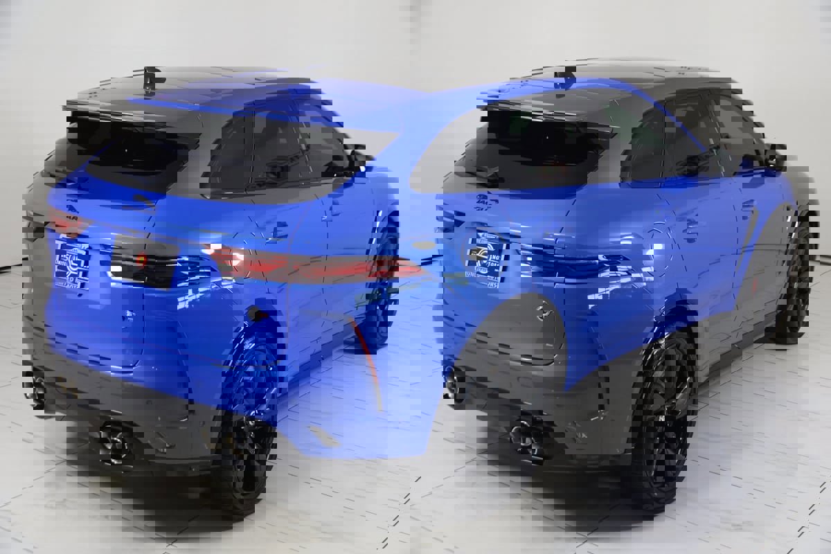 Used 2024 Jaguar F-PACE SVR image 85