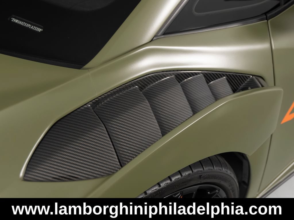 Used 2023 Lamborghini Huracan STO RWD image 43