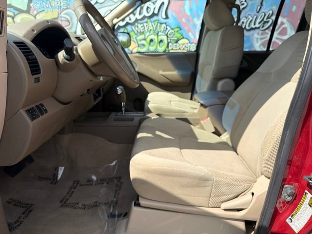 Used 2007 Nissan Frontier SE w/ Power Pkg AWD/4WD image 14