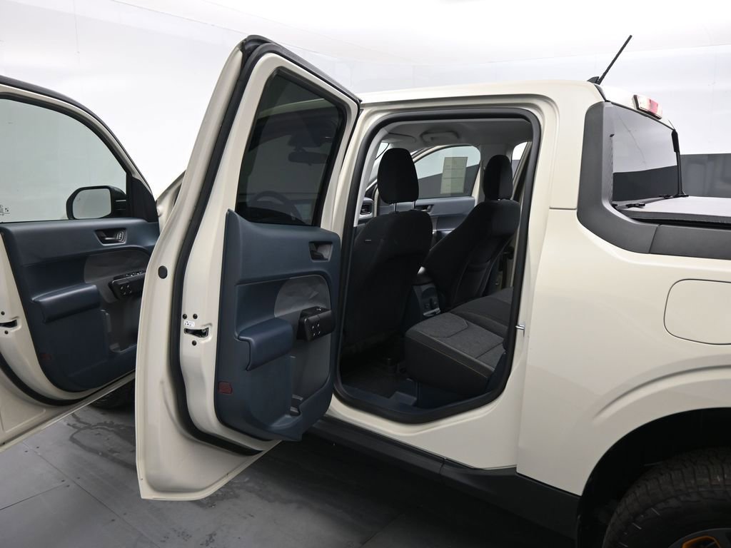 Certified 2024 Ford Maverick Tremor w/ Tremor Off-Road Package image 18