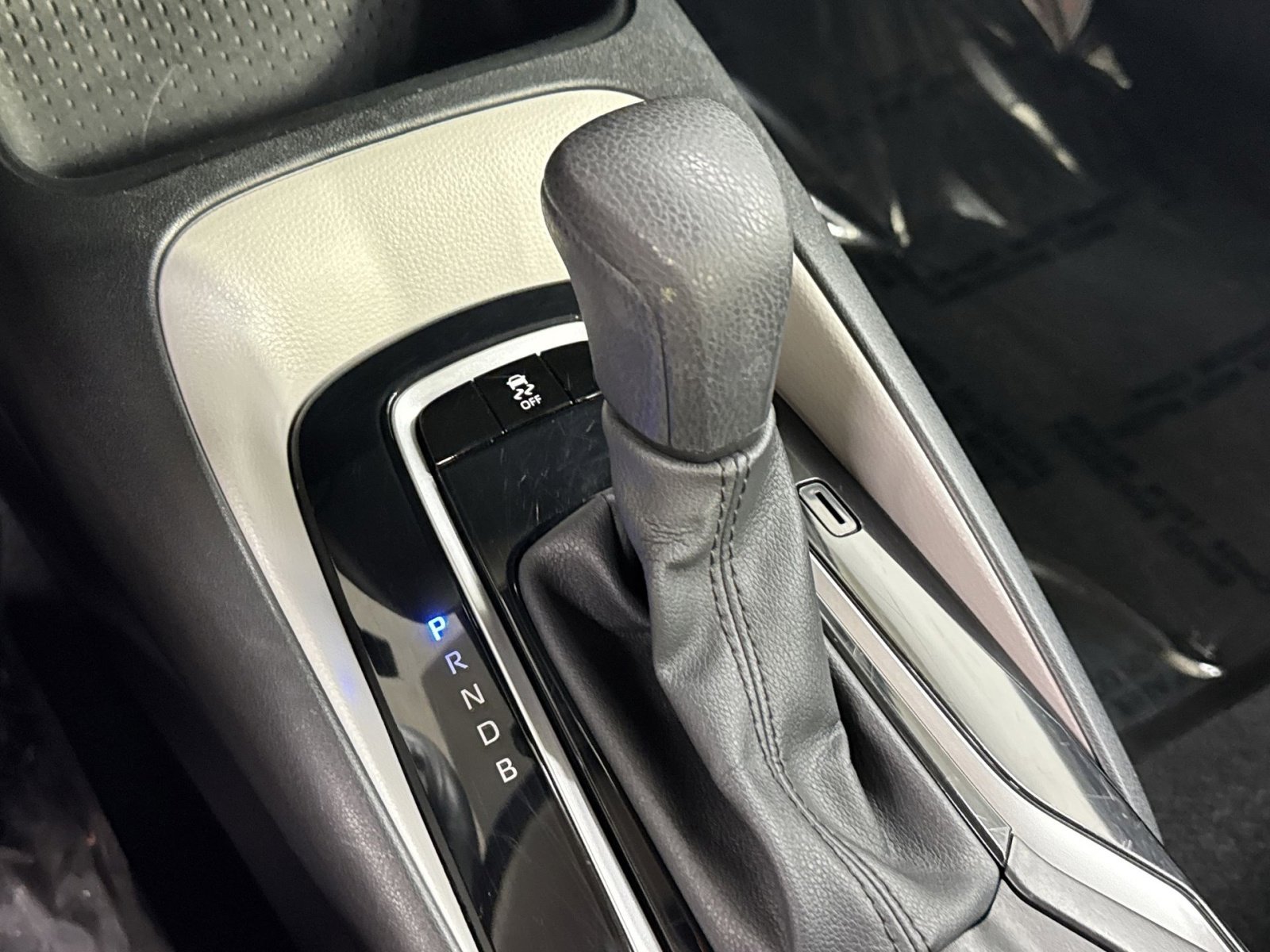 Used 2024 Toyota Corolla LE image 26