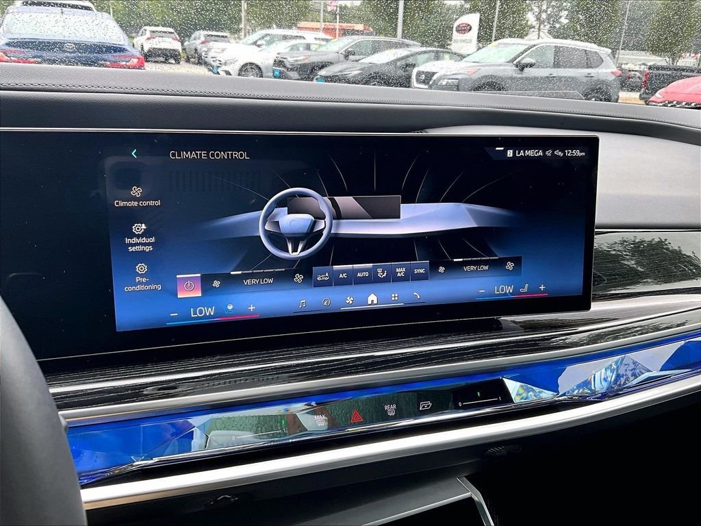 Used 2026 BMW 740i xDrive AWD/4WD image 26