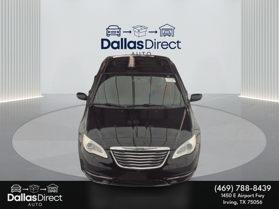 Used 2013 Chrysler 200 Touring image 3