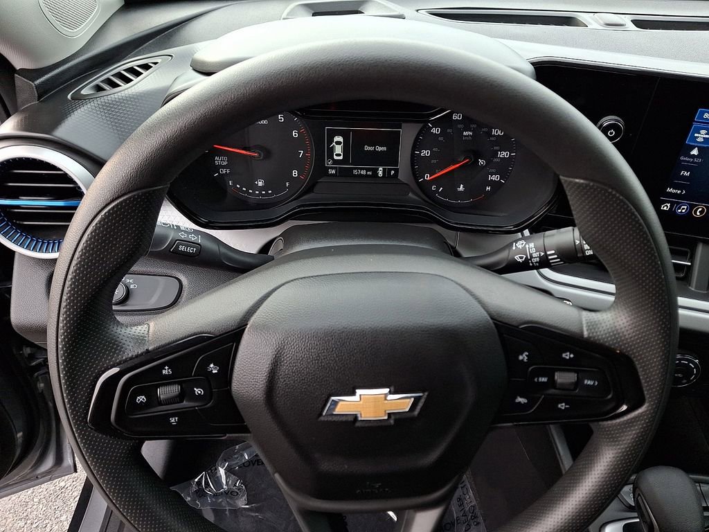 Used 2024 Chevrolet Trax LS image 20