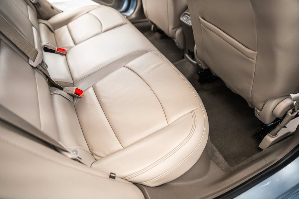 Used 2018 Chevrolet Cruze Premier w/ Enhanced Convenience Package FWD image 28