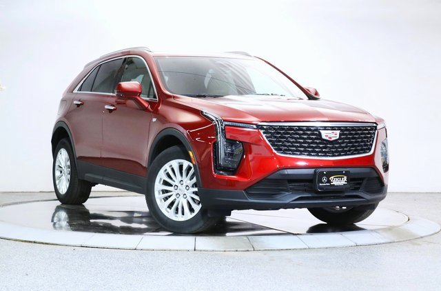 Used 2024 Cadillac XT4 Luxury w/ Cold Weather Package