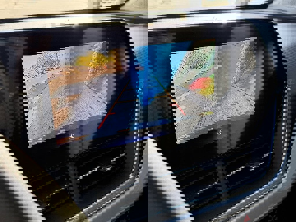 New 2026 Chevrolet Trax LT w/ Sunroof Package image 15