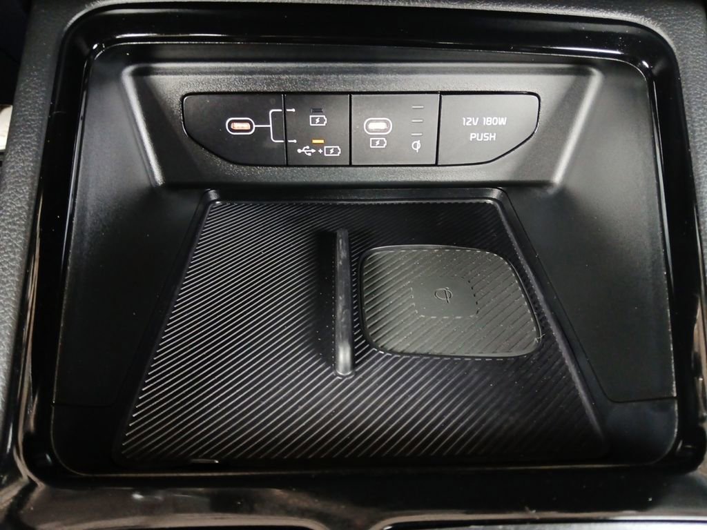 Used 2025 Kia K5 GT-Line w/ GT-Line Premium Package AWD/4WD image 6