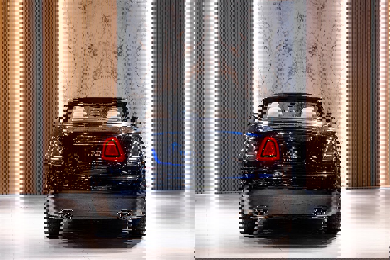 Used 2019 Rolls-Royce Dawn image 6