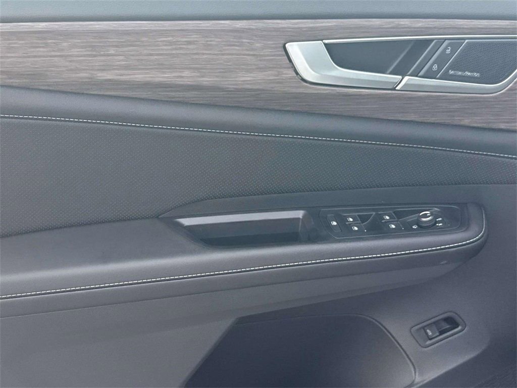 New 2026 Volkswagen Atlas SEL Premium R-Line image 13