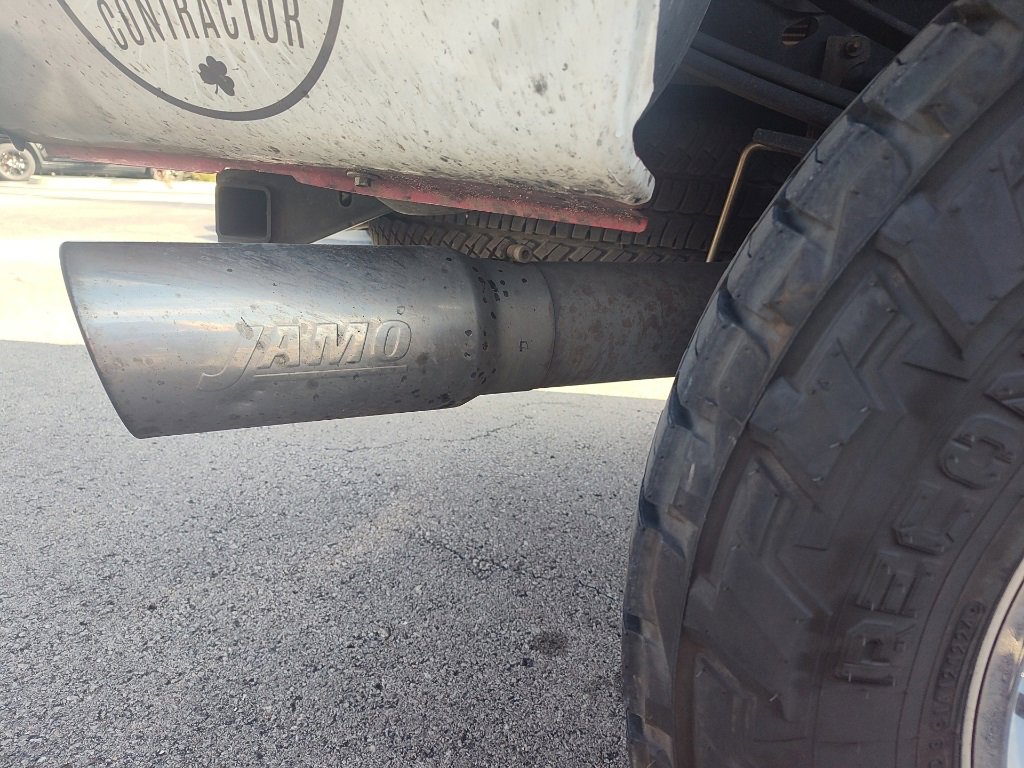 Used 2014 Ford F350 Lariat w/ Chrome Package image 9