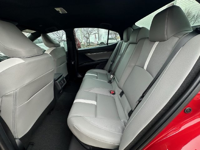 Used 2026 Toyota Camry SE w/ Convenience Package FWD image 24