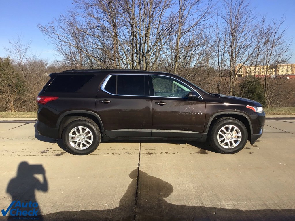 Used 2019 Chevrolet Traverse LT w/ LPO, Floor Liner Package image 2