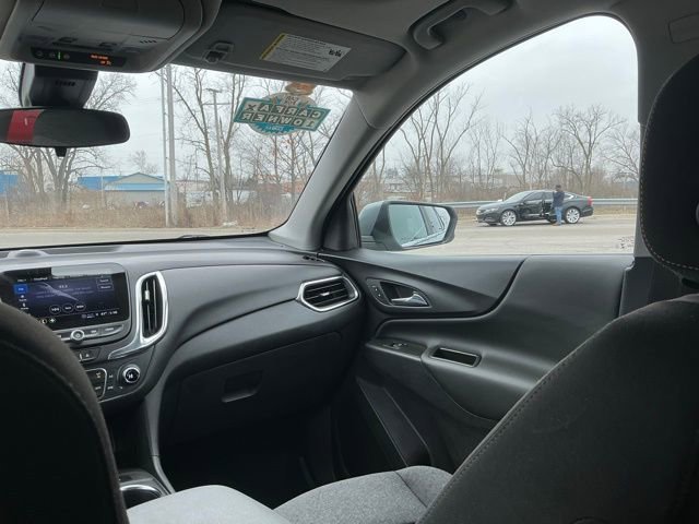 Used 2024 Chevrolet Equinox LT image 28