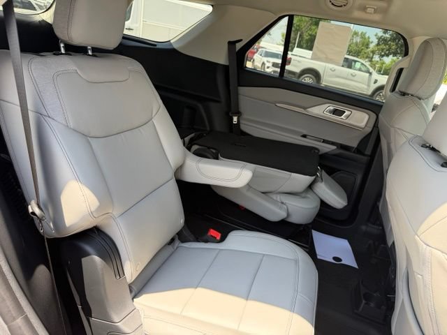 New 2026 Ford Explorer Active w/ Active Comfort Package AWD/4WD image 33