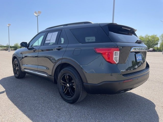 Used 2024 Ford Explorer XLT image 4