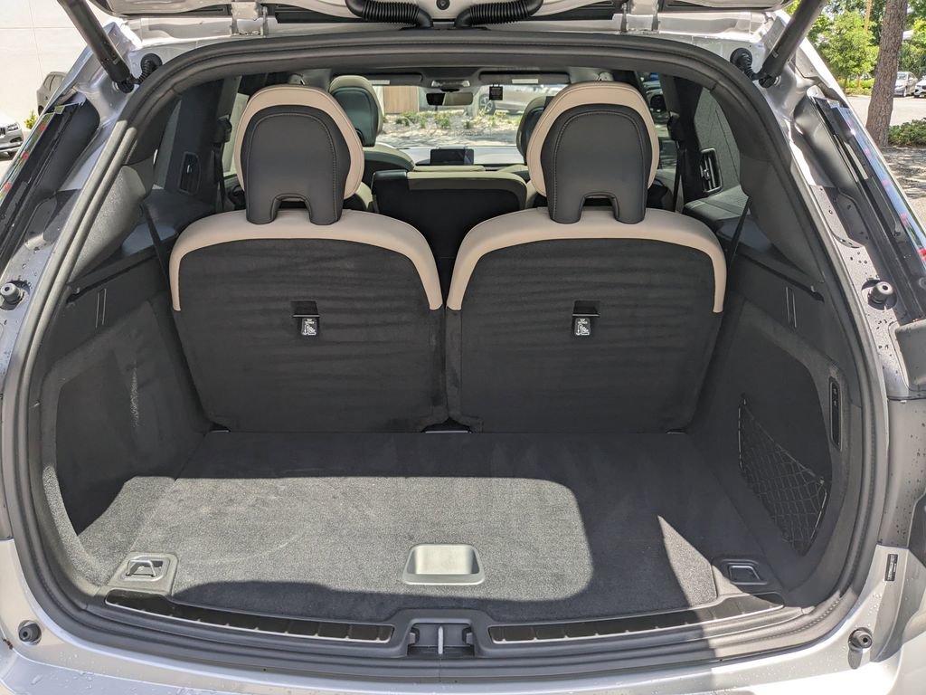 New 2025 Volvo EX90 Plus AWD/4WD image 12