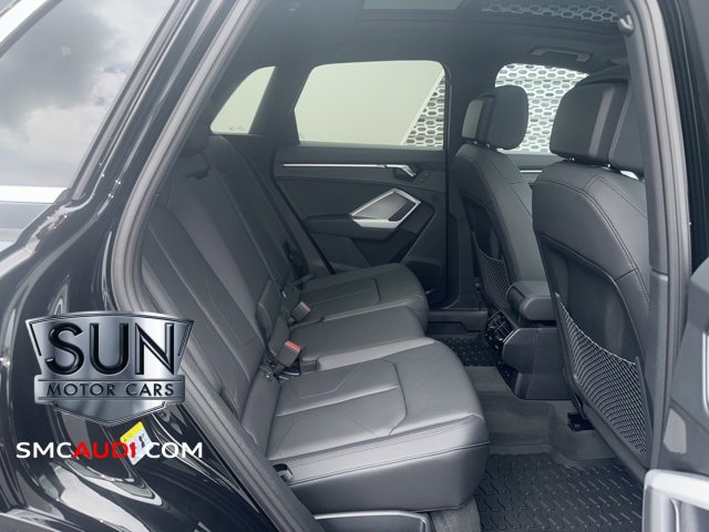 New 2025 Audi Q3 2.0T Premium image 12