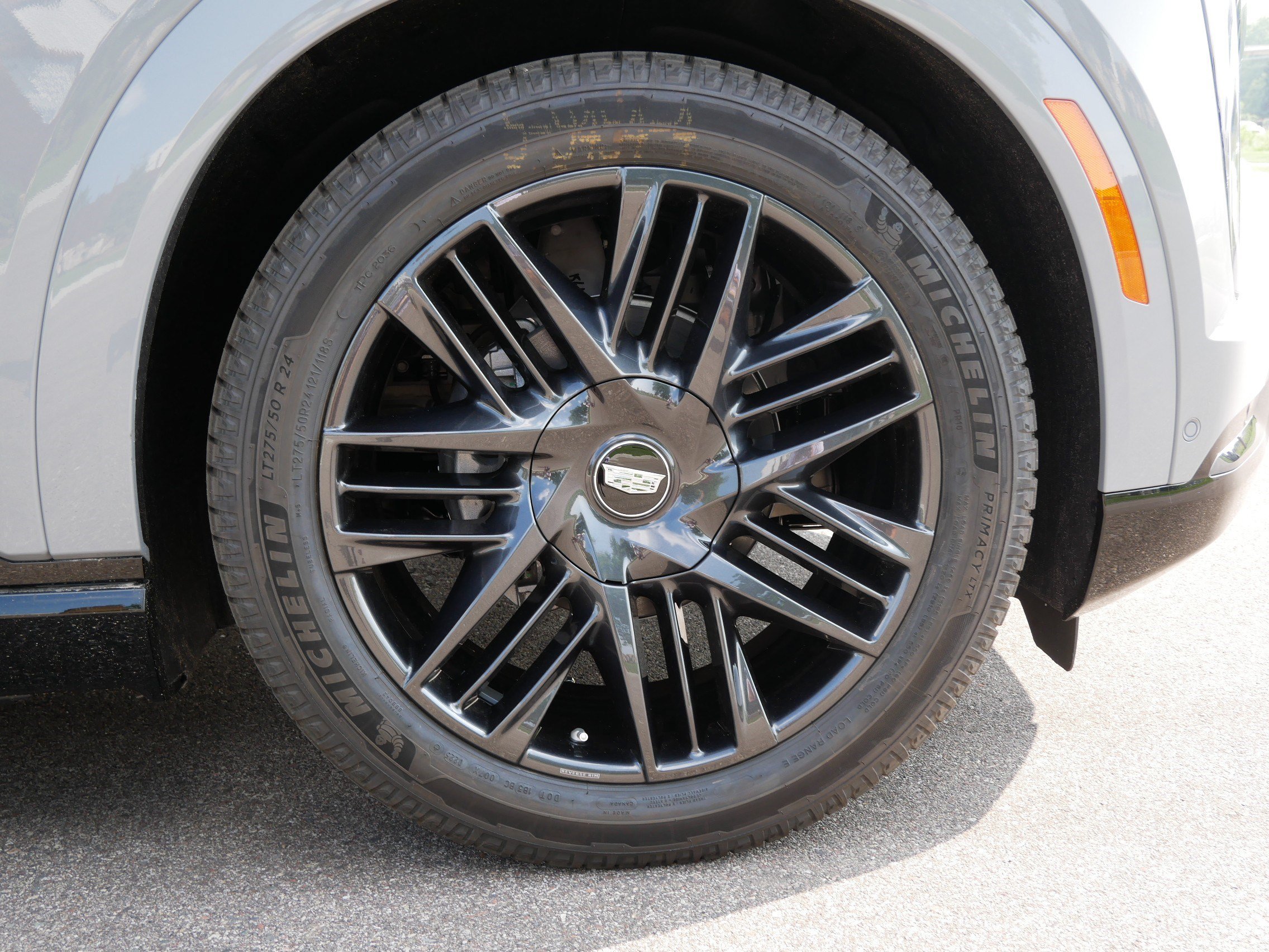 Used 2026 Cadillac Escalade IQ Sport 1 w/ LPO, ONYX Package AWD/4WD image 13