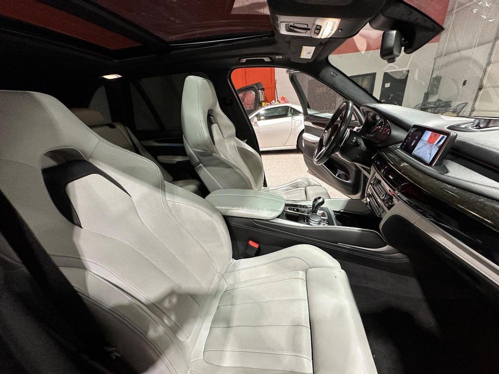 Used 2017 BMW X5 M w/ Executive Package image 12