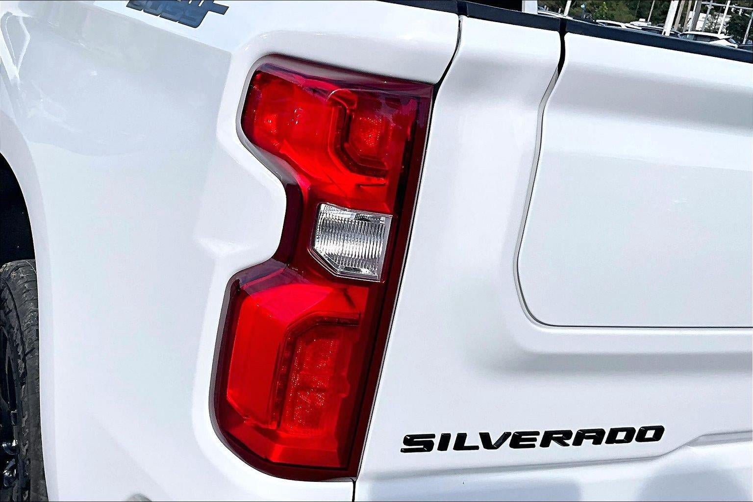 Used 2026 Chevrolet Silverado 1500 LT Trail Boss w/ Convenience Package II AWD/4WD image 25