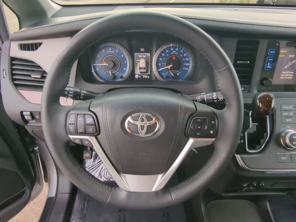 Used 2015 Toyota Sienna Limited Premium AWD/4WD image 21