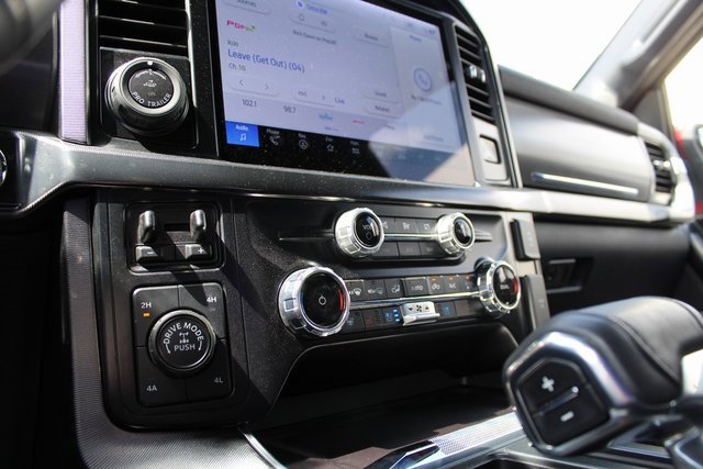 Used 2024 Ford F150 Platinum image 30