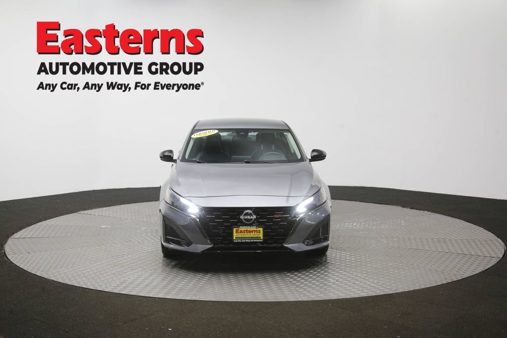 Used 2023 Nissan Altima 2.5 SR FWD image 51