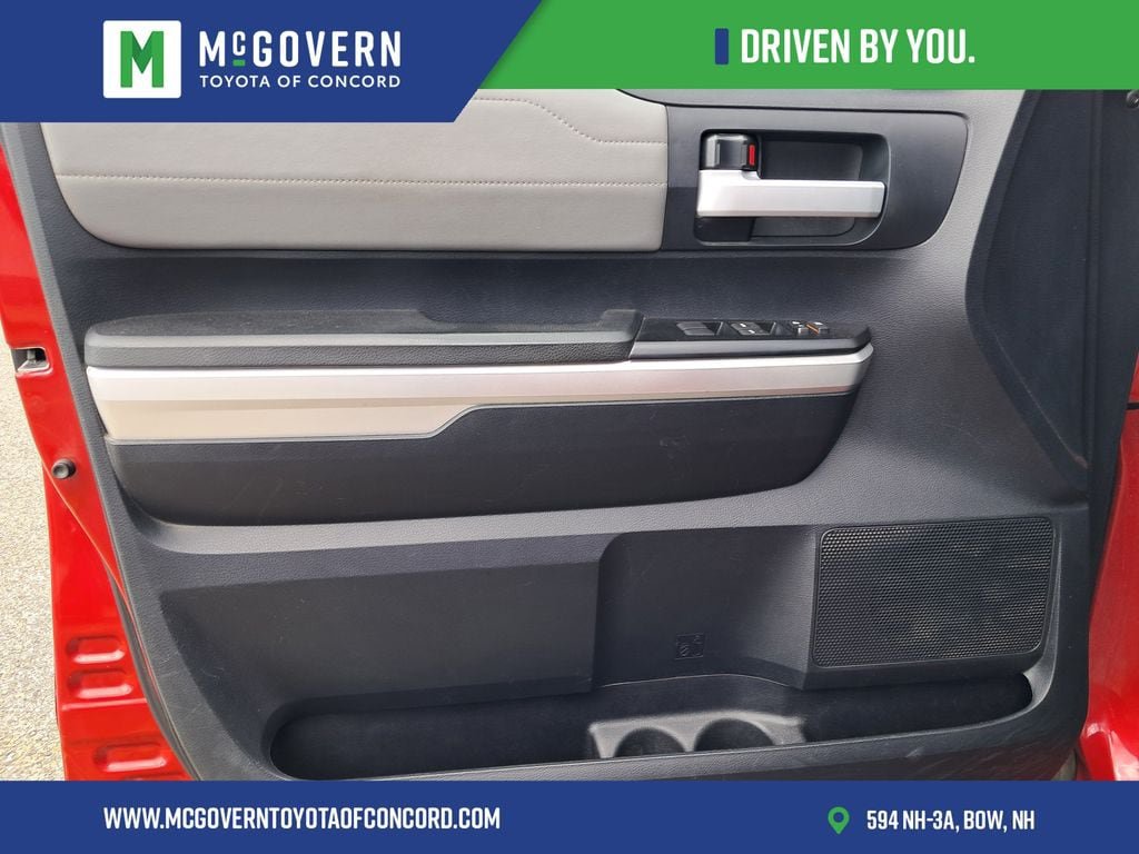 Used 2015 Toyota Tundra Limited w/ Limited Premium Package AWD/4WD image 10