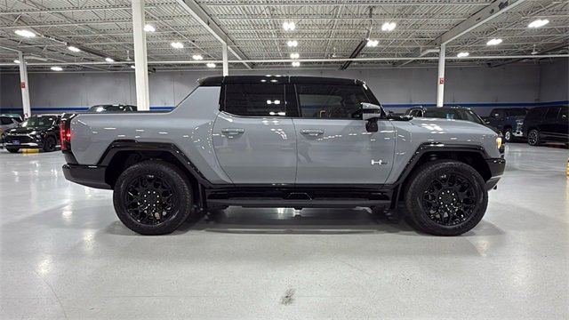Used 2025 GMC Hummer EV 2X image 3