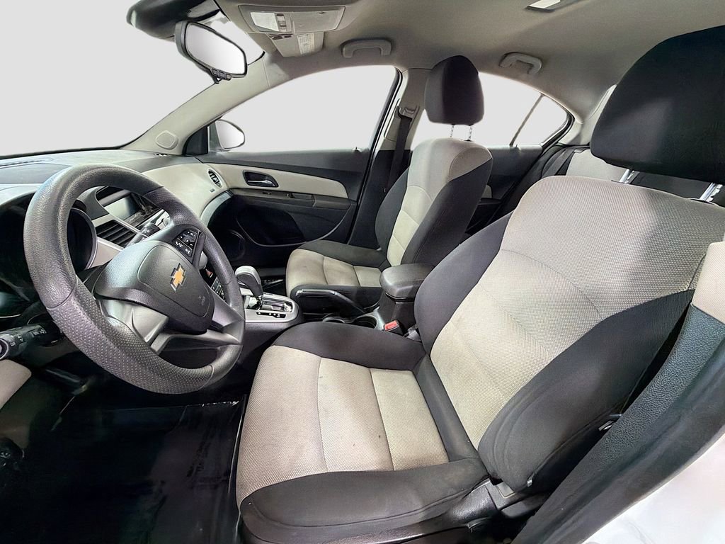 Used 2016 Chevrolet Cruze LS FWD image 20