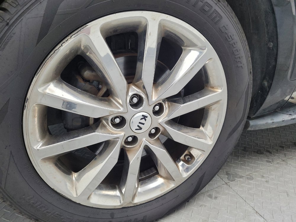 Used 2018 Kia Sorento SX FWD image 31