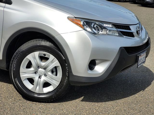 Used 2015 Toyota RAV4 LE FWD image 6