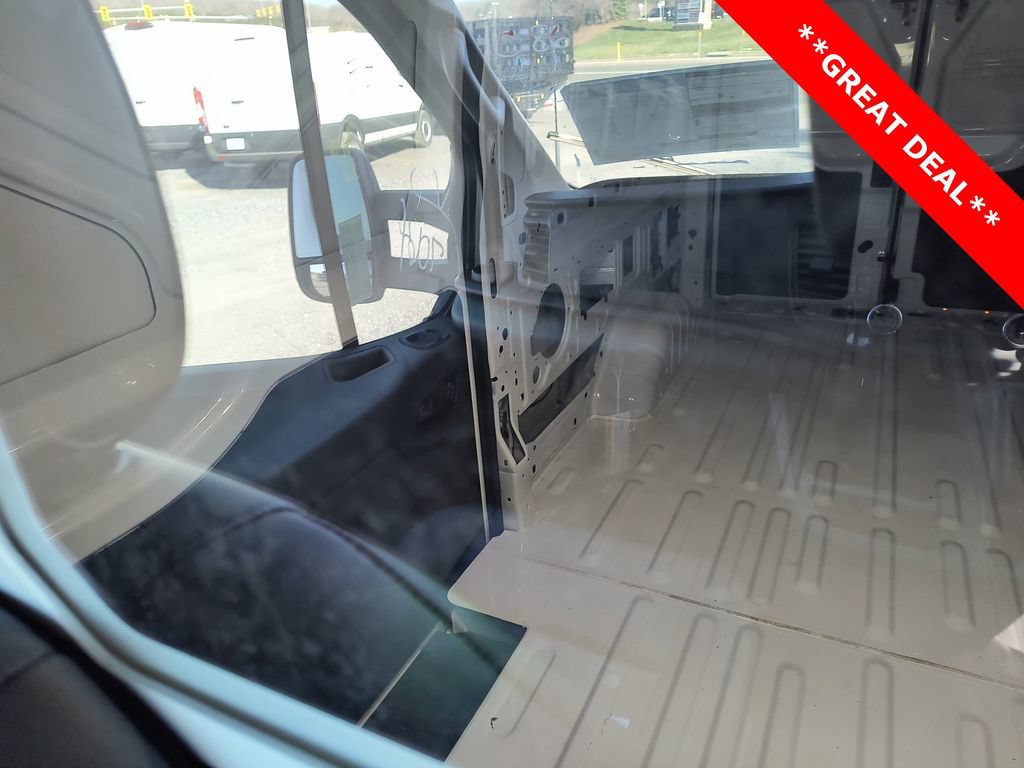 New 2024 Ford Transit 150 Low Roof RWD image 25