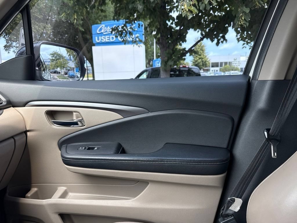 Used 2017 Honda Ridgeline RTL-T image 30