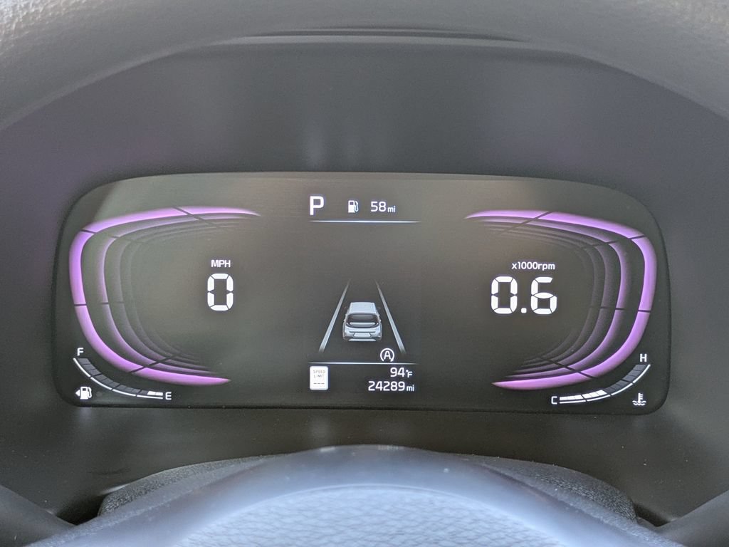 Used 2023 Kia Soul LX w/ LX Technology Package FWD image 25