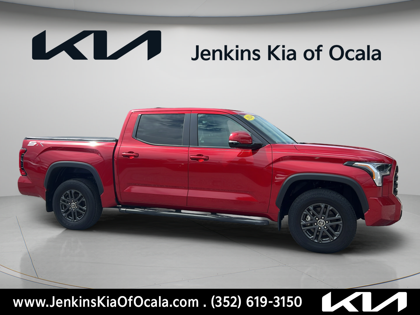 Used 2024 Toyota Tundra SR5 w/ SR5 Convenience Package AWD/4WD image 2