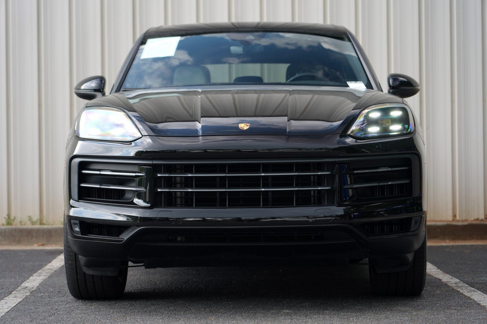 Used 2024 Porsche Cayenne AWD/4WD image 7