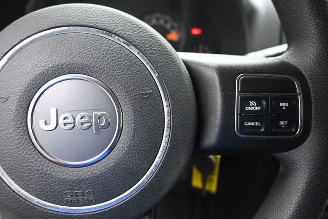 Used 2016 Jeep Compass Sport FWD image 14