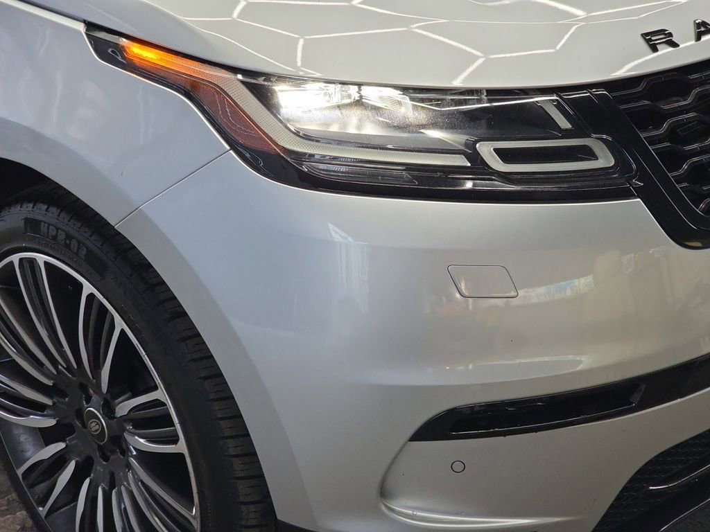 Used 2019 Land Rover Range Rover Velar S image 34