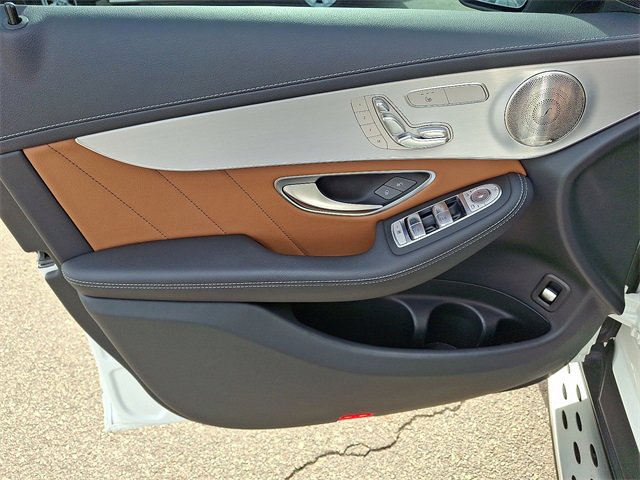 Used 2023 Mercedes-Benz GLC 300 4MATIC Coupe image 9