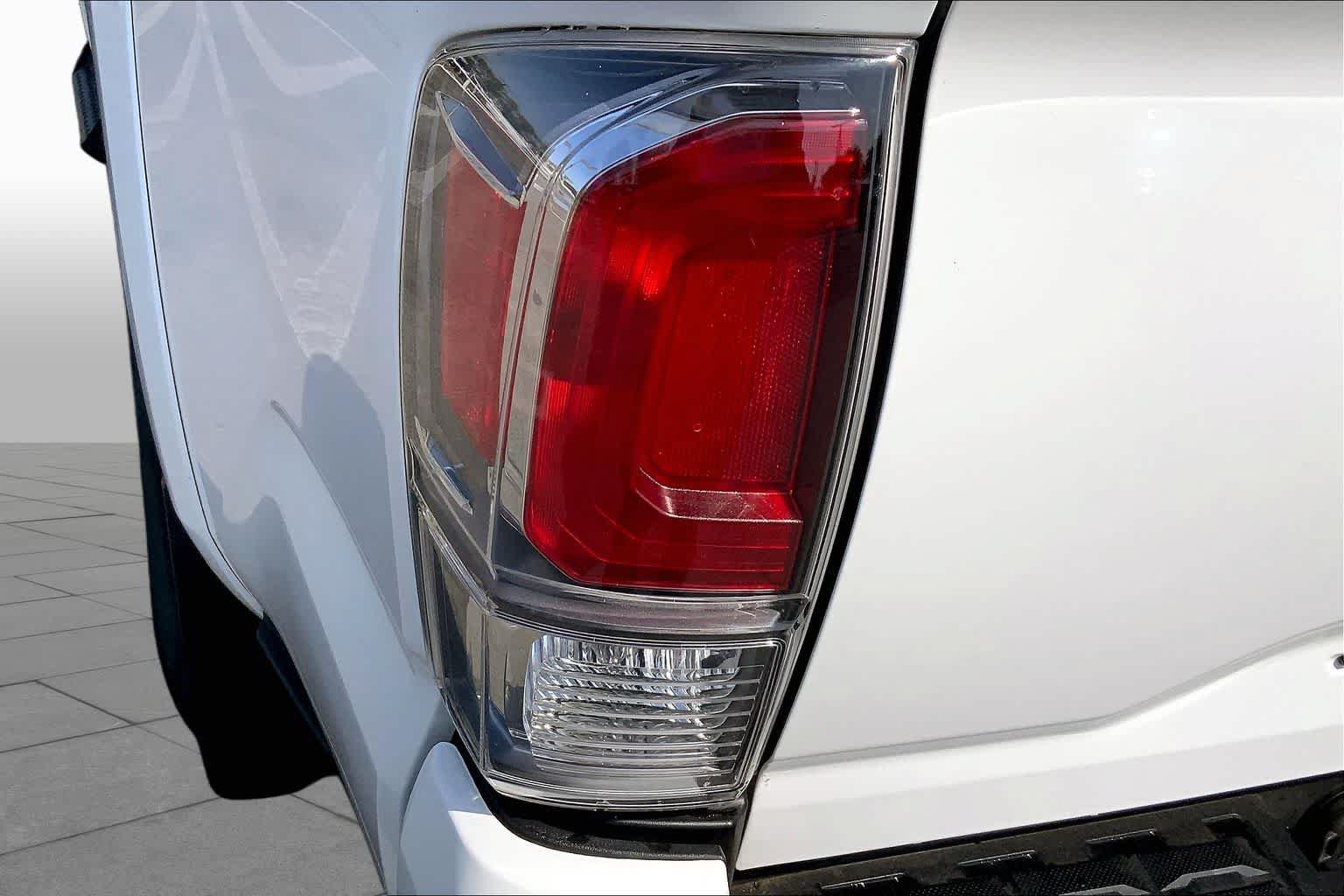 Certified 2023 Toyota Tacoma TRD Sport AWD/4WD image 28