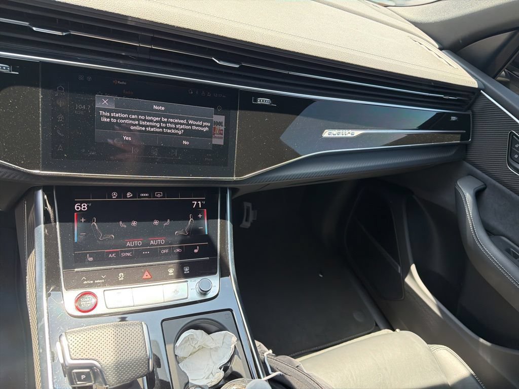 Used 2025 Audi SQ8 Premium Plus AWD/4WD image 4